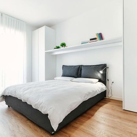 Joivy Superb Flat With Balcony Apartment Como Ngoại thất bức ảnh